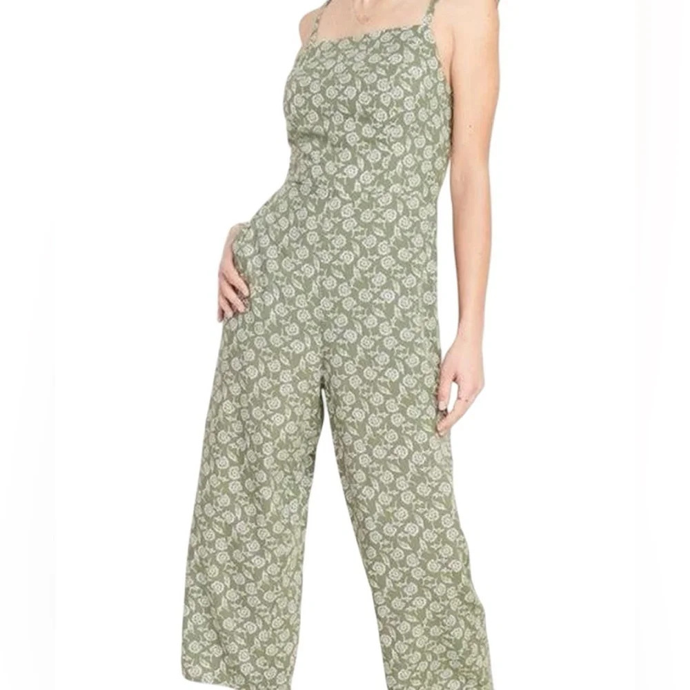 Old Navy Olive Green Floral Cropped Jumpsuit